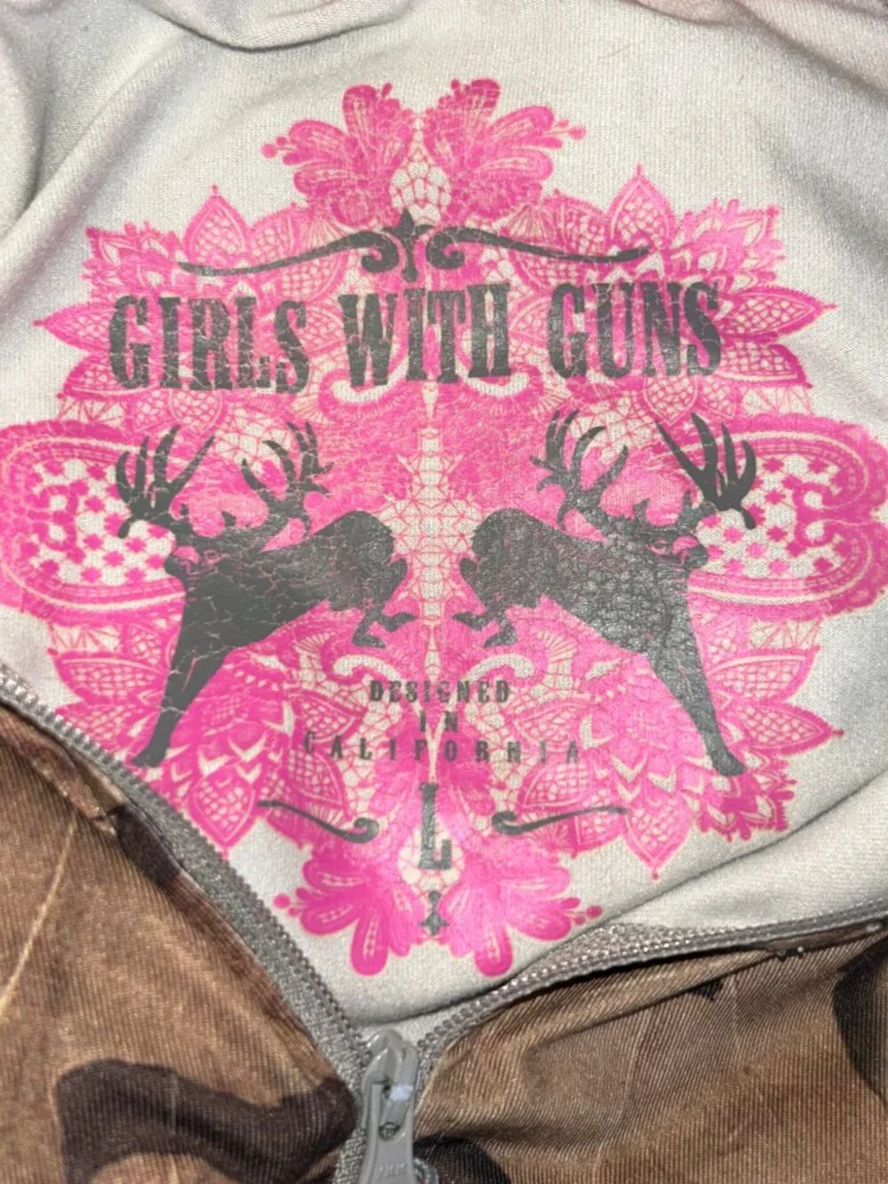 Girls With Guns Camouflage 1/4 Zip Women's Pullover Size Large